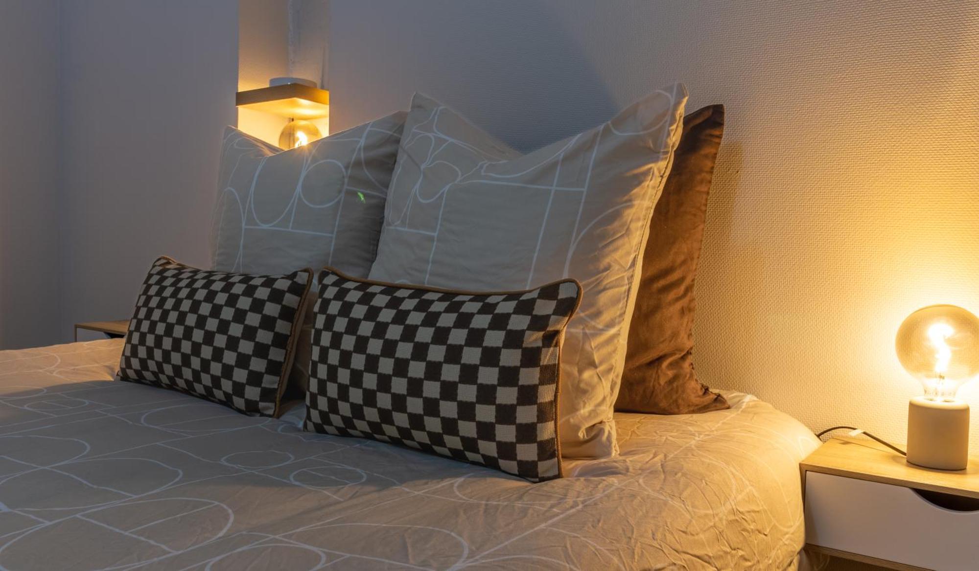 Le 13 Elegant Troyes Apartamento Exterior foto